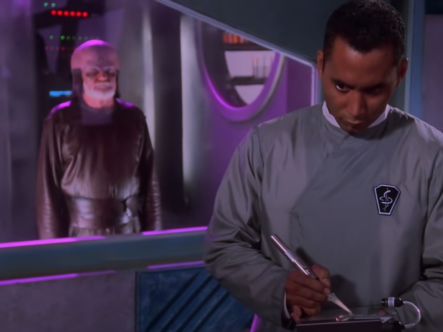 Babylon 5 Season 1, Episode 2 Screenshot